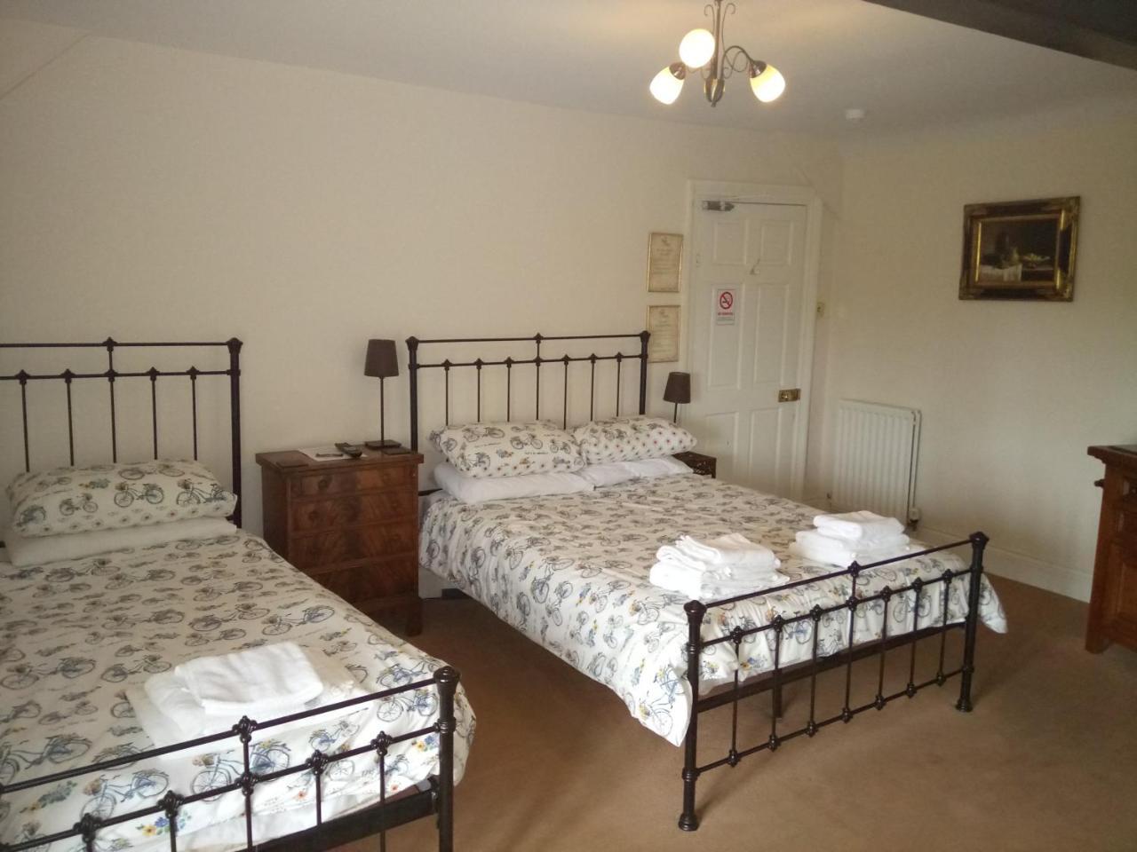 The Dyke Neuk Inn Meldon  Экстерьер фото