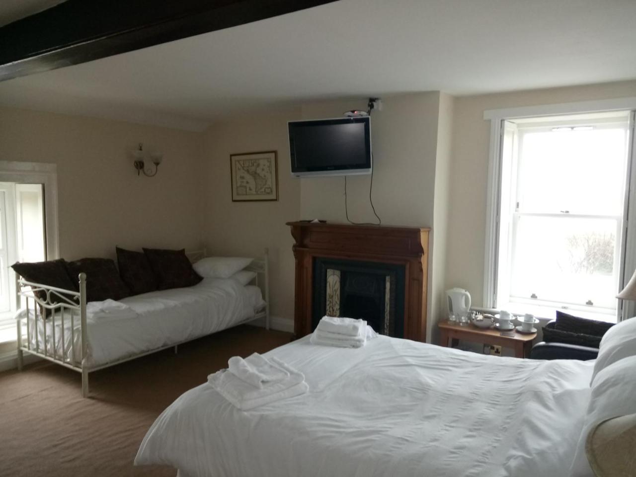 The Dyke Neuk Inn Meldon  Экстерьер фото